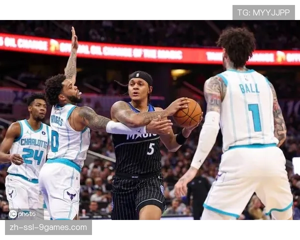 战报:魔术主场大胜黄蜂,班凯罗贡献30分10篮板 战报:魔术主场大胜黄蜂,班凯罗贡献30分10篮板